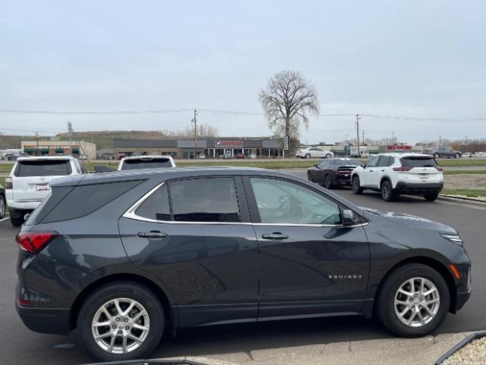 2022 Iron Gray Metallic Chevrolet Equinox LT 1.5 2WD (2GNAXKEV9N6) with an 1.5L L4 DIR DOHC 16V TURBO engine, 6-Speed Automatic transmission, located at 745 S Robert St, St. Paul, MN, 55107, (651) 222-2991, 44.923389, -93.081215 - Photo #6