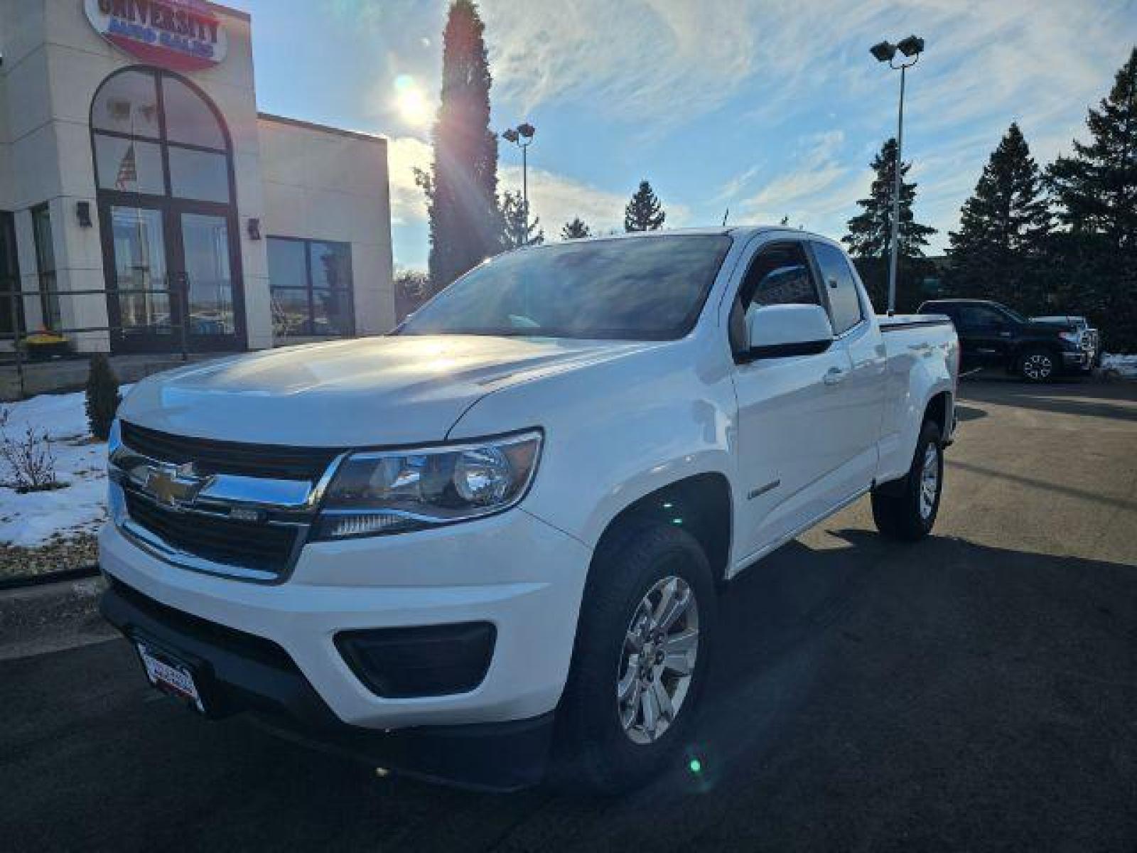 2020 Summit White Chevrolet Colorado Z71 Ext. Cab 4WD (1GCHTCEA5L1) with an 2.5L L4 DOHC 16V GAS engine, 6-Speed Automatic transmission, located at 745 S Robert St, St. Paul, MN, 55107, (651) 222-2991, 44.923389, -93.081215 - Photo #1