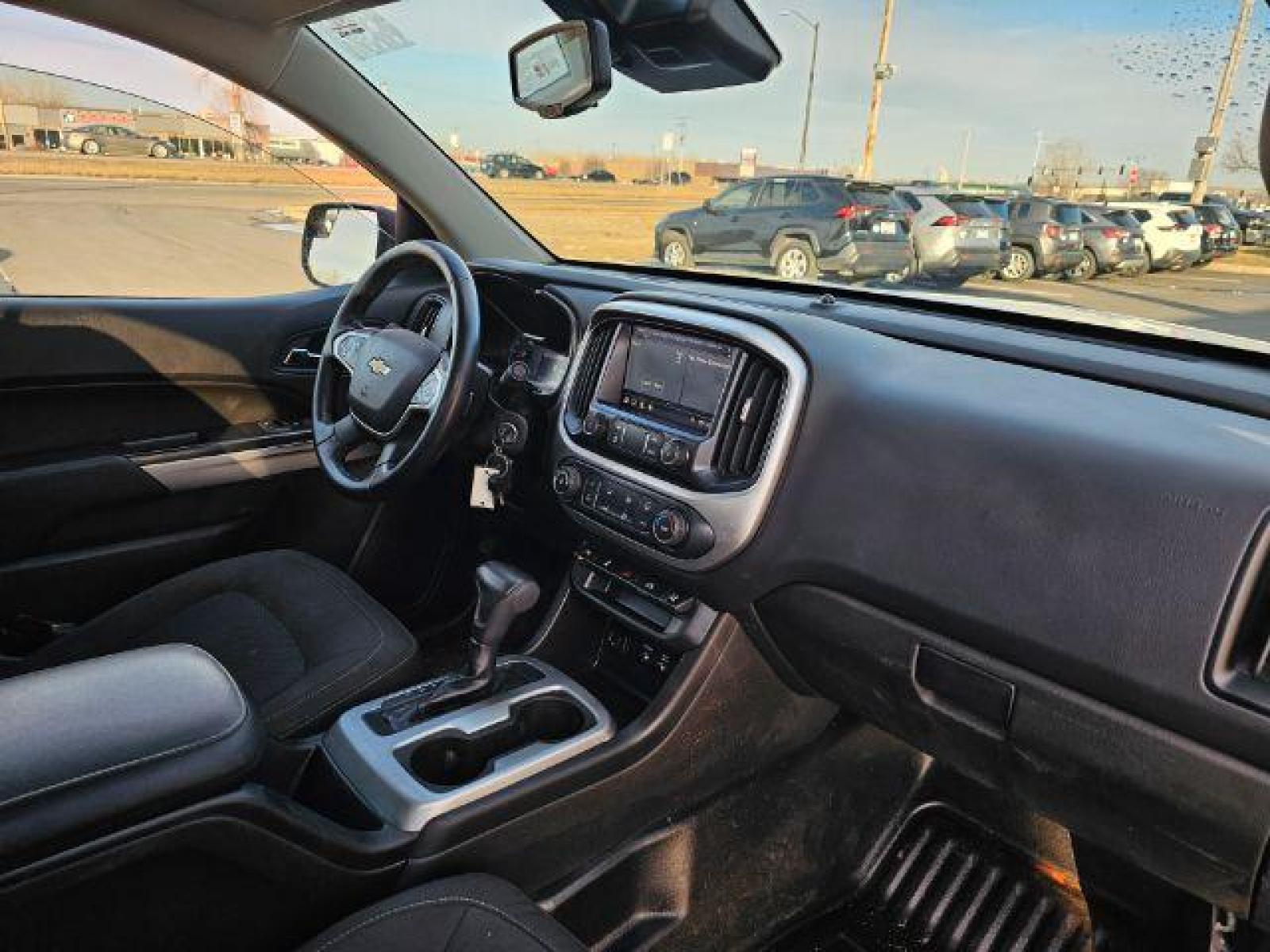 2020 Summit White Chevrolet Colorado Z71 Ext. Cab 4WD (1GCHTCEA5L1) with an 2.5L L4 DOHC 16V GAS engine, 6-Speed Automatic transmission, located at 745 S Robert St, St. Paul, MN, 55107, (651) 222-2991, 44.923389, -93.081215 - Photo #35